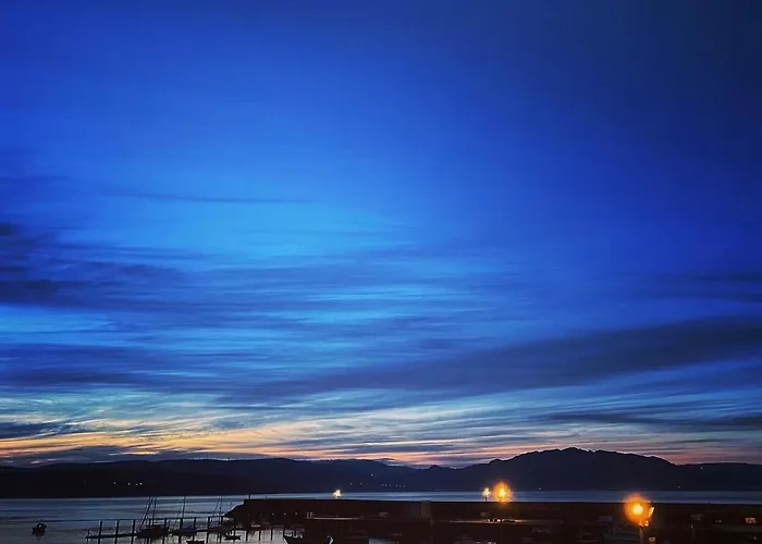 Calo's Place Finisterre